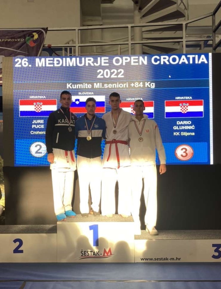 MEDIJI-20D-UROŠ JE OSVOJIL ZLATO MEDALJO PRI MLAJŠIH ČLANIH NAD 84 KILOGRAMOV NA MEDNARODNEM TURNIRJU V ČAKOVCU